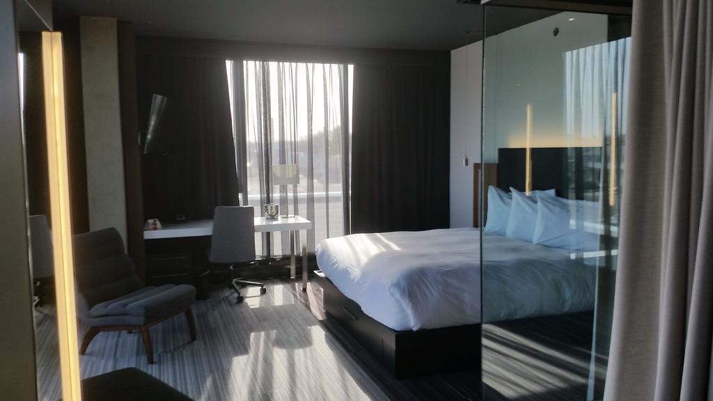Grand Times Hotel דראמונדוויל מראה חיצוני תמונה